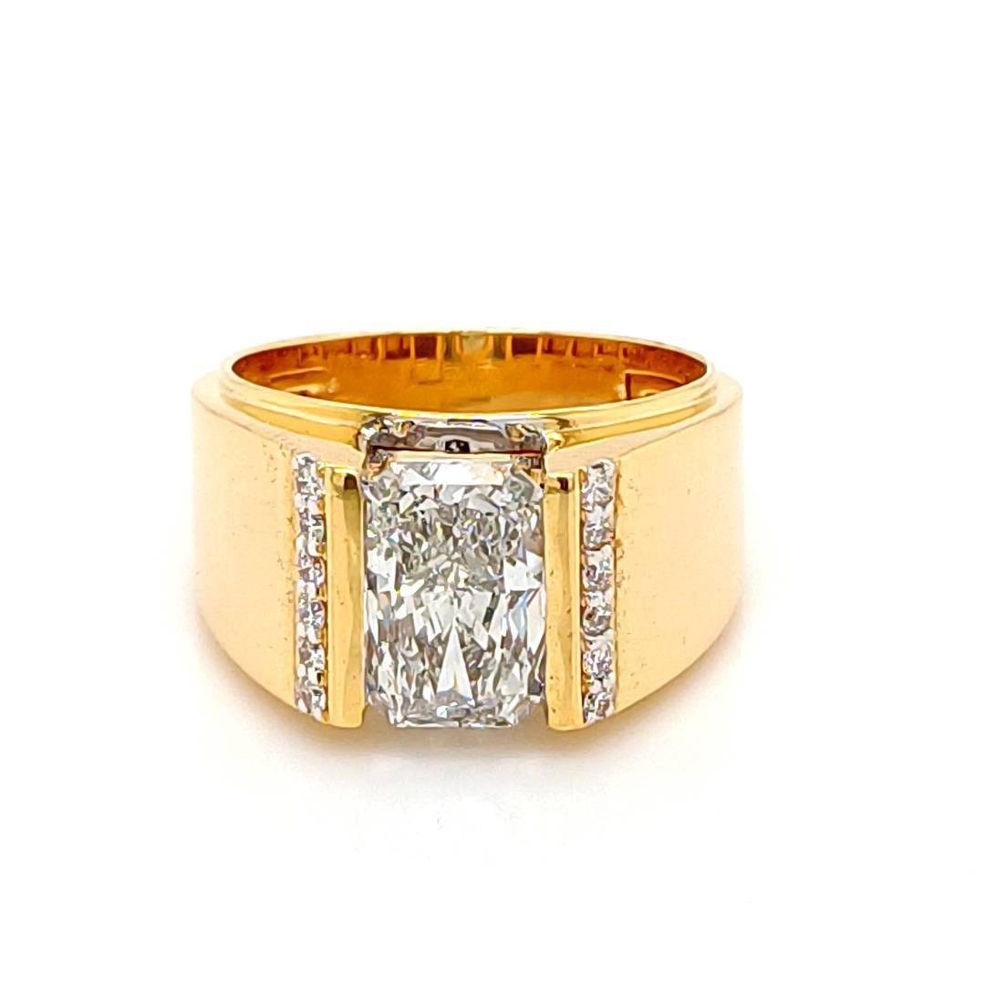 Gold Diamond Ring